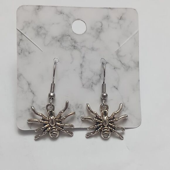 Spider earrings - Picture 1 of 3